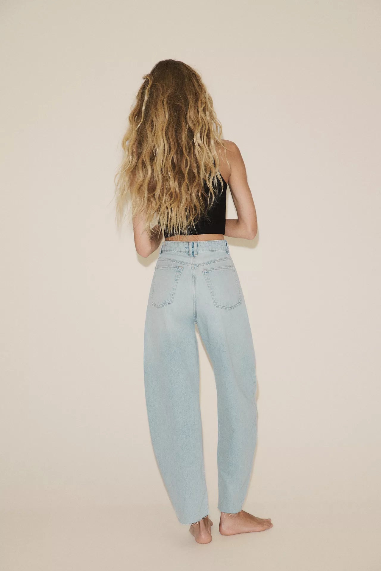 JEANS BARREL TRF TIRO ALTO