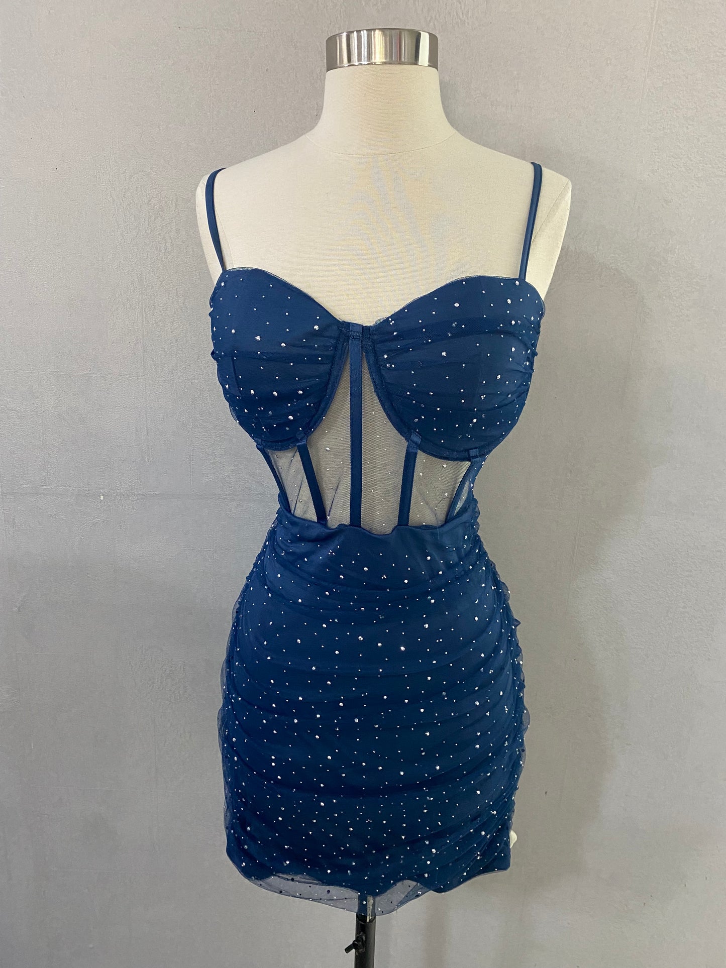 Vestido de tiros con brillos