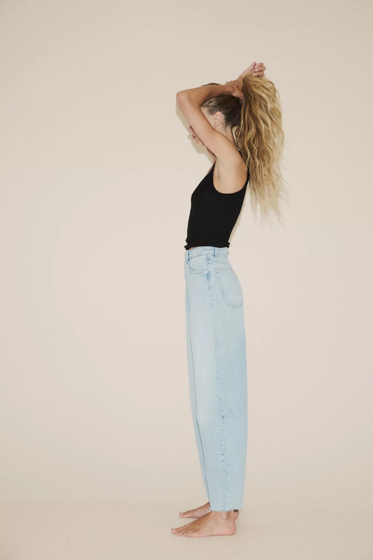 JEANS BARREL TRF TIRO ALTO