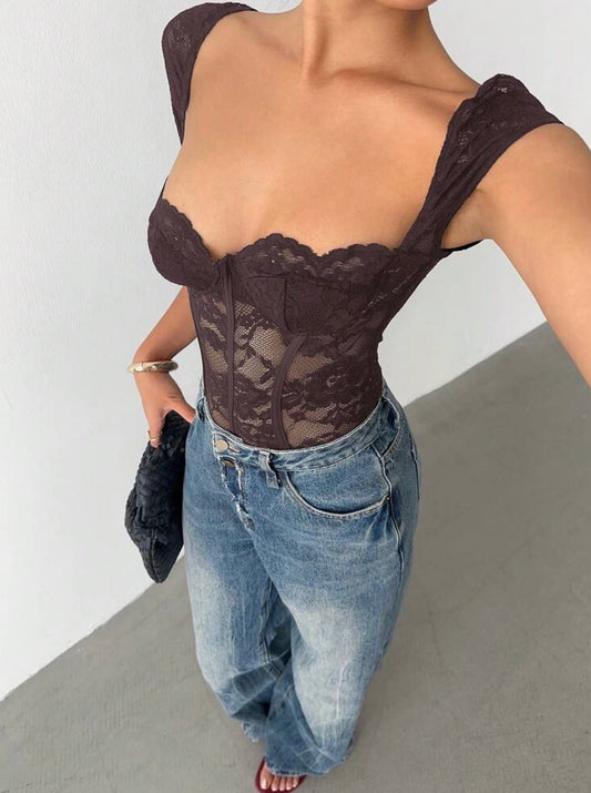 Body con encaje