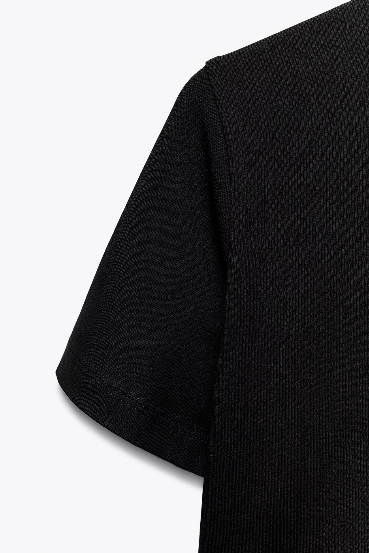 CAMISETA ELÁSTICA CROPPED