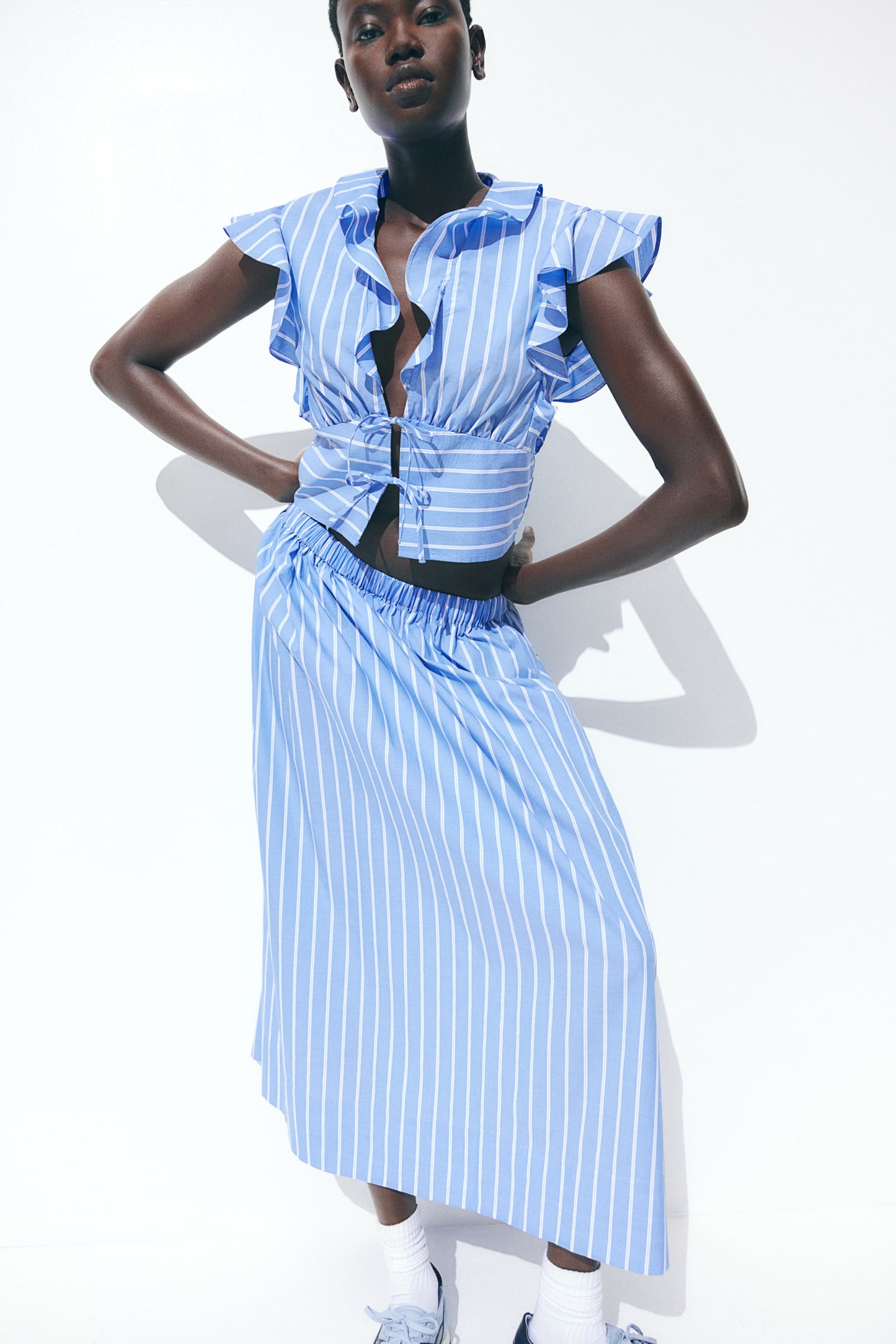 BLUSA DE POPELINA CON LAZOS