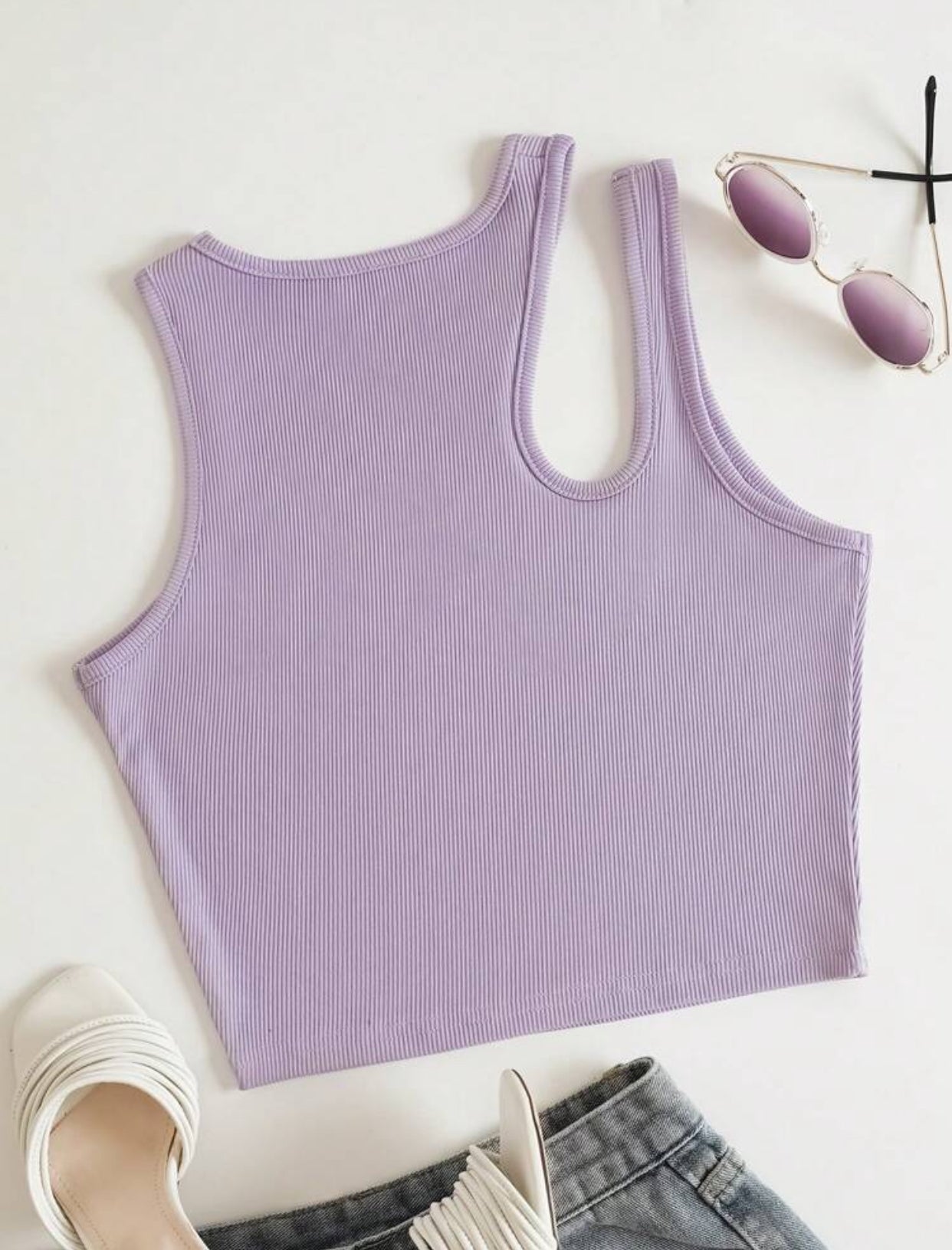 Crop top con abertura