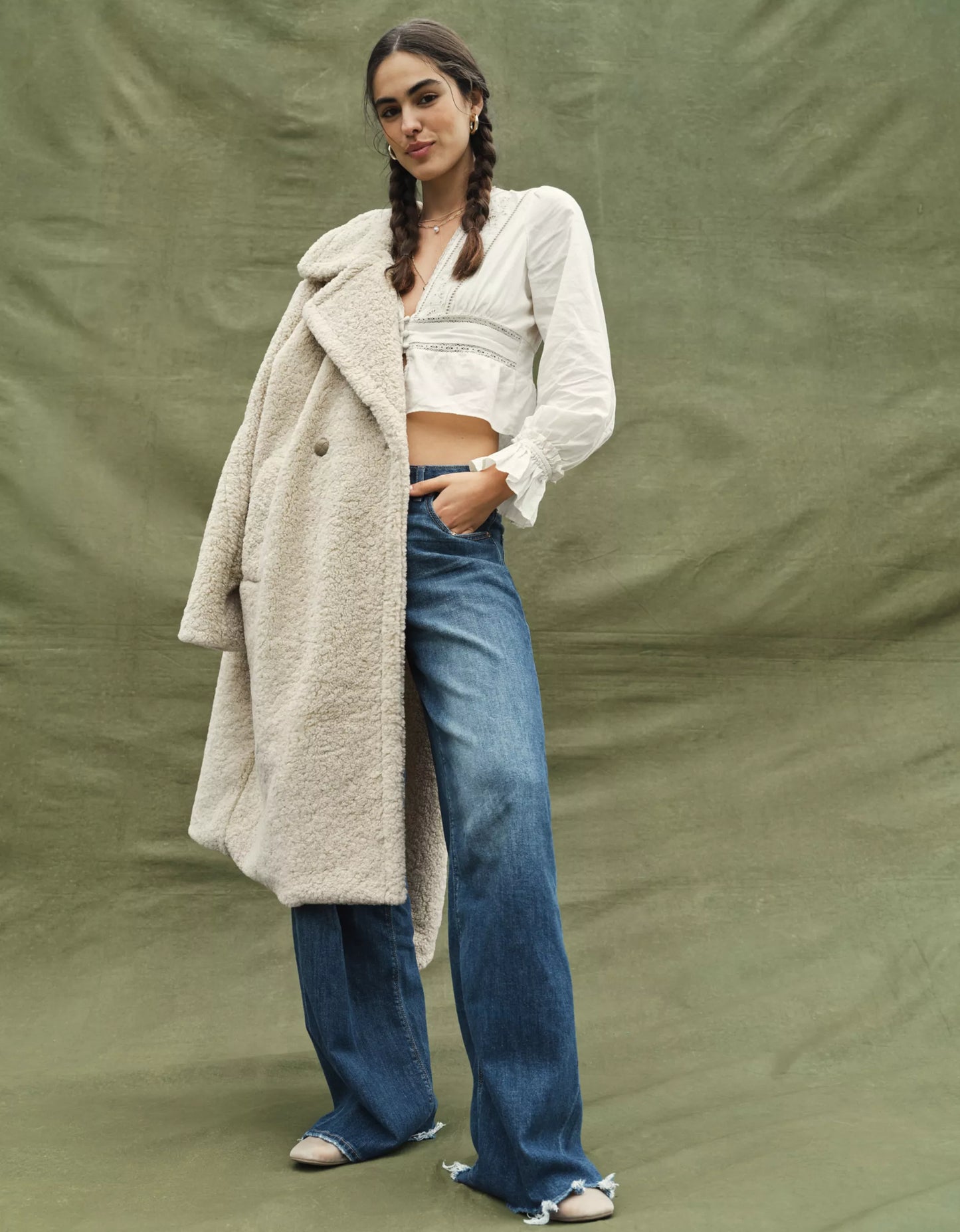 Jean AE Low-Rise Baggy Wide-Leg