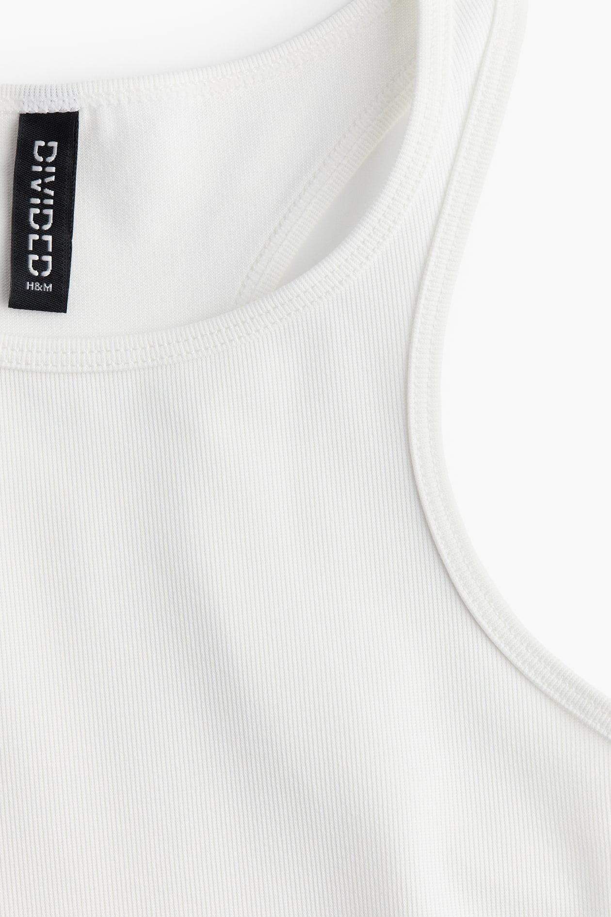 Camiseta básica de cuello redondo