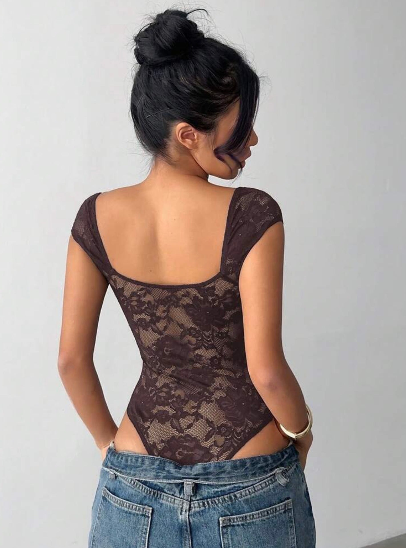 Body con encaje