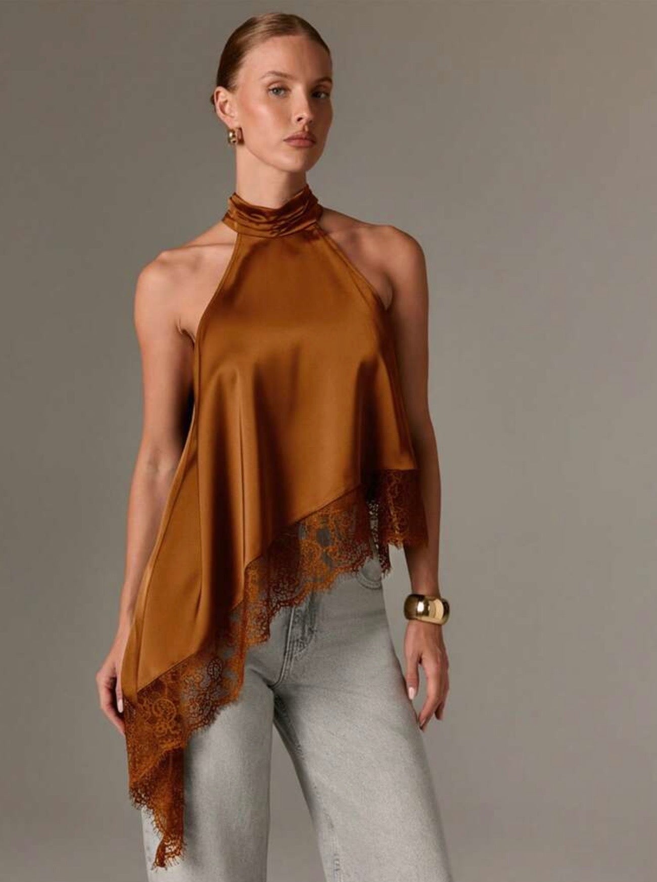 Top Halter de satín