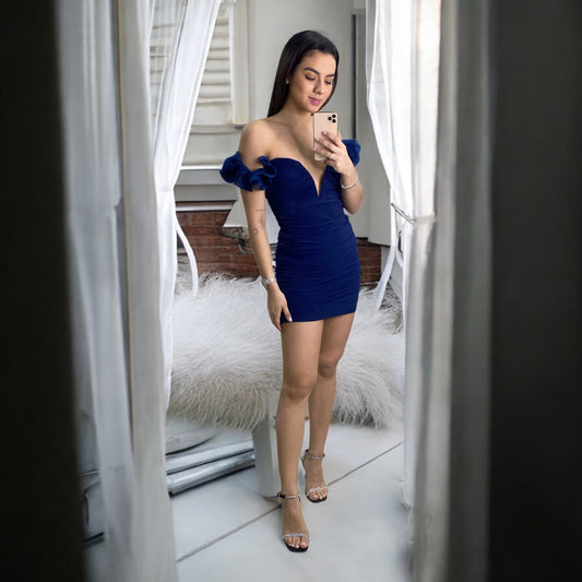 Vestido al cuerpo rruchado con mangas caidas