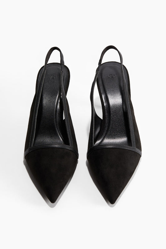 Tacones en punta aterciopelados