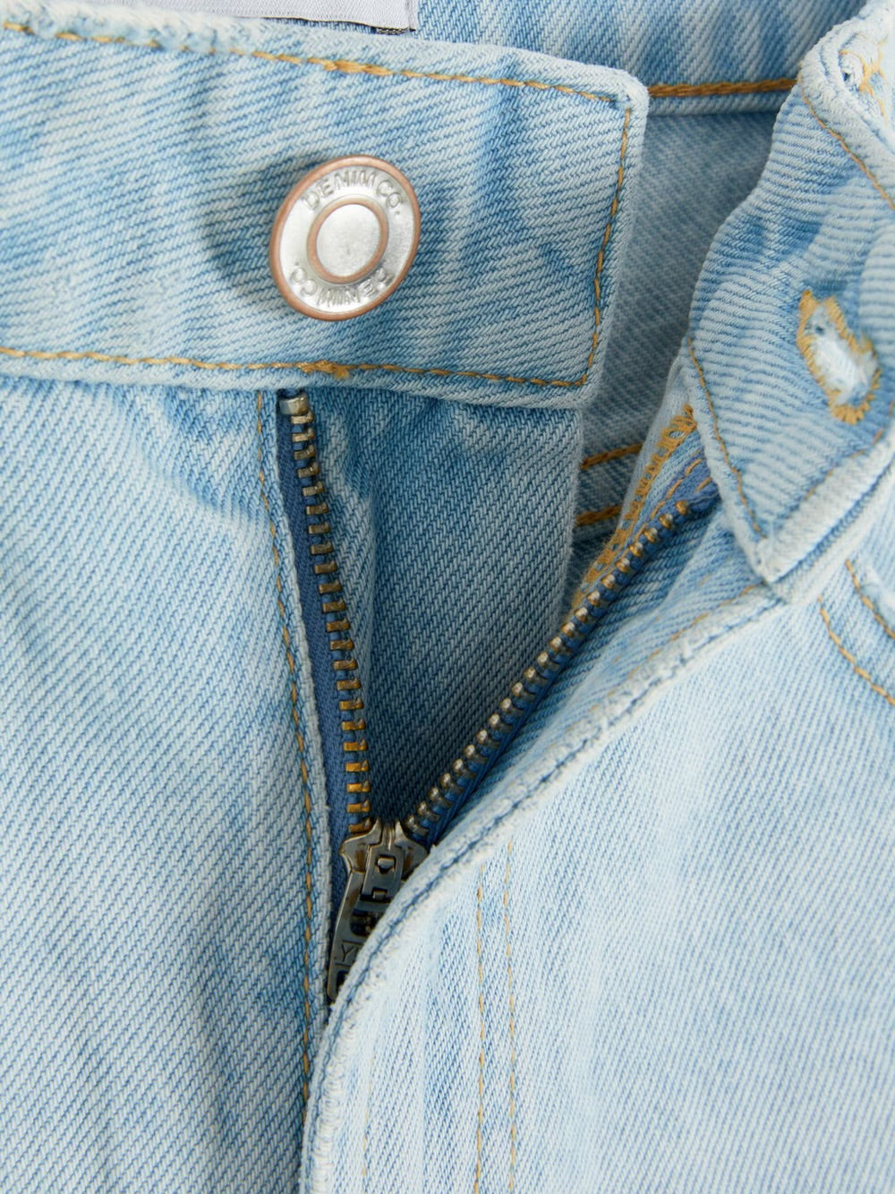Short jeans rasgados