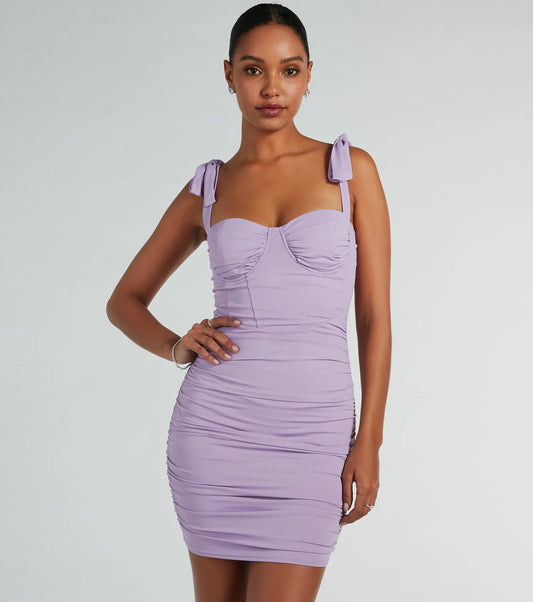 Vestido estilo corset al cuerpo