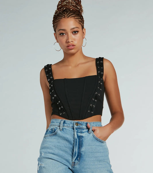 Corset con tachuelas